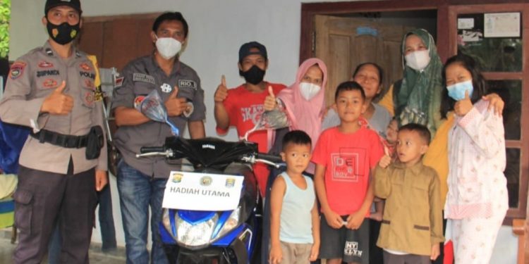 IRT di Metro Terharu Saat Terima Hadiah Sepeda Motor Dari TPI Usai Vaksin
