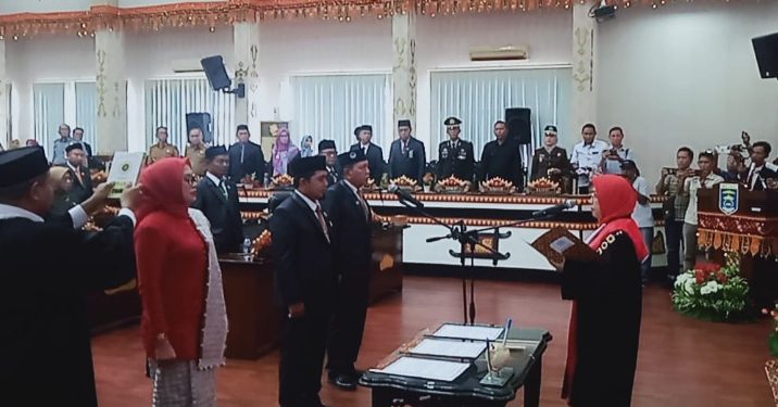 Ria Hartini Resmi Dilantik Jadi Ketua DPRD Metro