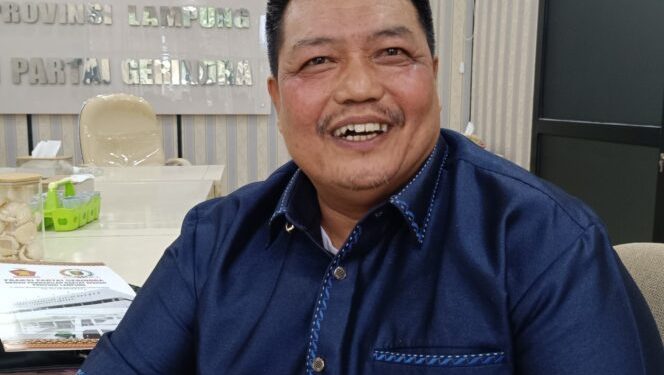 Fahrorrozi: Perjalanan Hidup, Dedikasi, dan Komitmennya untuk Lampung