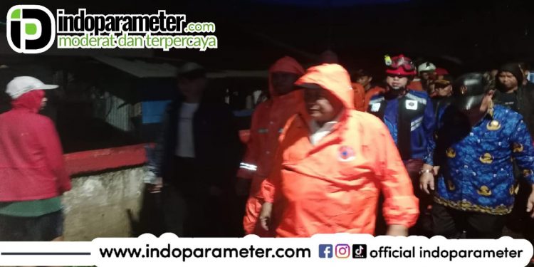 Hujan Deras Picu Banjir di Bandar Lampung, Kansar Lampung Turunkan Tim Penyelamat