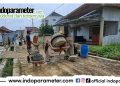 Warga RT45/RW08 Metro Lakukan Swadaya untuk Perbaiki Jalan Gang Flamboyan