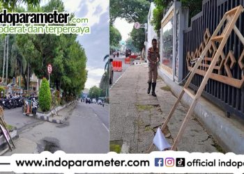 Usai Viral di Medsos, Satpol-PP Kota Metro Minta Pengusaha Florist Segera Angkut Tiang Papan Bunga dari Trotoar