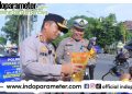 Kapolres Metro Apresiasi Pengendara Tertib dengan Pembagian Sembako dalam Ops Keselamatan Krakatau 2025