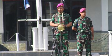 Jajaran Brigif 4 Mar/BS mengikuti Apel Khusus lewat vicon yang dipimpin Dankormar