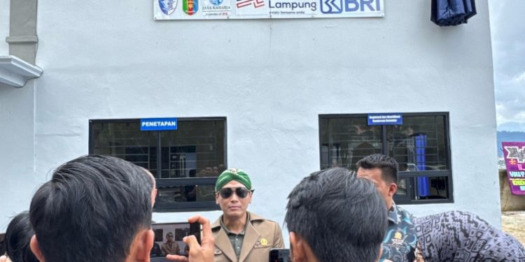 Komisi III DPRD Provinsi Lampung inspeksi mendadak ke fasilitas pelayanan Samsat Drive Thru